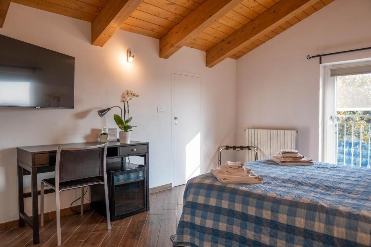 Residence Le Palme Torrazza Piemonte Exterior photo