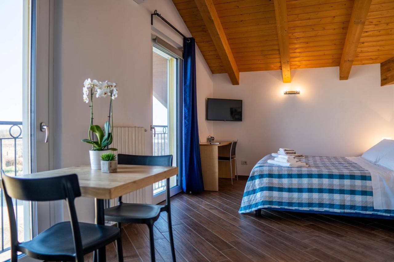 Residence Le Palme Torrazza Piemonte Exterior photo