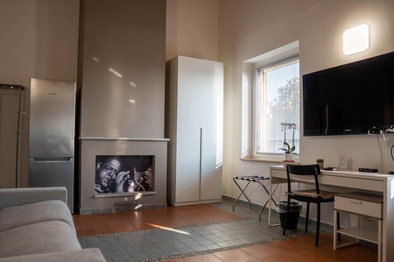 Residence Le Palme Torrazza Piemonte Exterior photo