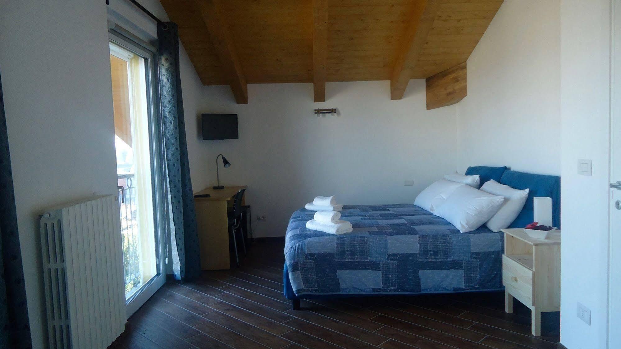 Residence Le Palme Torrazza Piemonte Exterior photo
